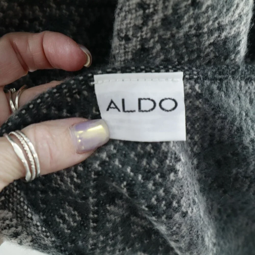 Aldo Button-Up Shawl Wrap Women's O/S Gray Fall Transitional Classic Career Warm